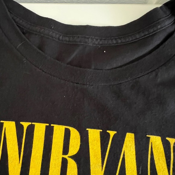 Nirvana Smiley Face Graphic T Shirt Black Music Band‎ Tee - Picture 3 of 4